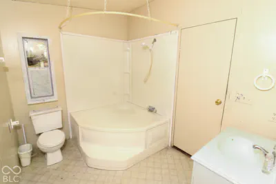 1704 Country Manor W, North Vernon - 14