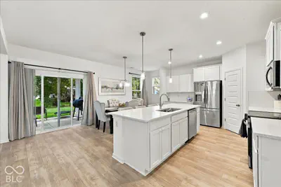 6798 W Buck Stone Drive, McCordsville - 17