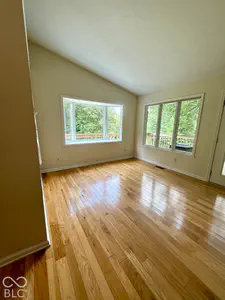 8900 Island Pond Road, Quincy - 13