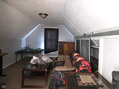 307 W Locust Street, Shelbyville - 24