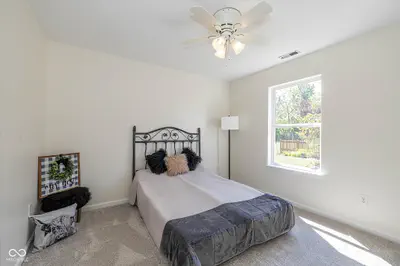 6129 Green Glade Drive, Whitestown - 15