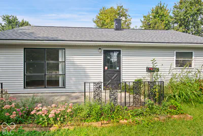 512 Park Drive, Greenwood - 2