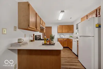 7449 Grandview Drive, Avon - 12