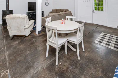6461 Quail Drive, Nineveh - 21