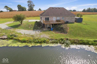 9653 200 Road, Flat Rock - 30