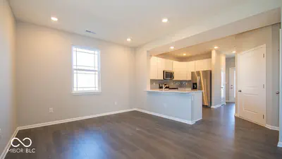 223 Springfield Crossing, Greenfield - 6