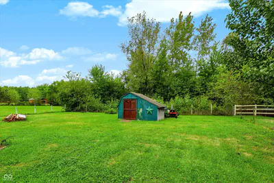5311 300, New Palestine - 41