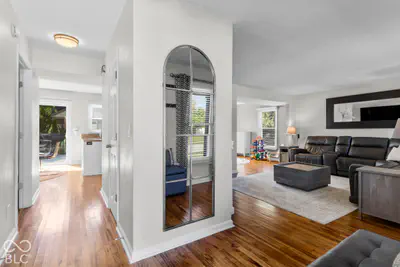 1067 Arlington Court, Carmel - 8