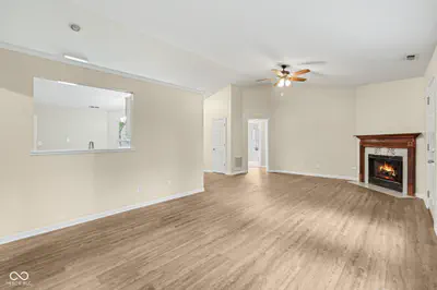 6630 Sparrowood Drive, Indianapolis - 3