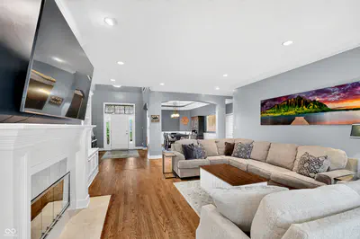 16402 Valhalla Drive, Noblesville - 13