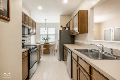 10484 Muir Lane, Fishers - 12
