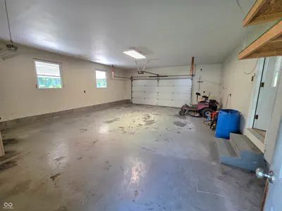 26098 State Road 46, Batesville - 19