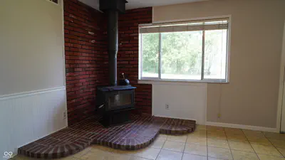 16122 Southeastern Parkway, Fortville - 8
