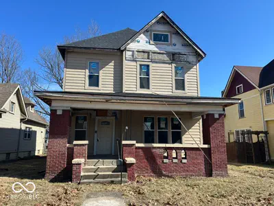 2735 Carrollton Avenue, Indianapolis