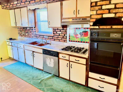 120 N Elm Street, Eaton - 23