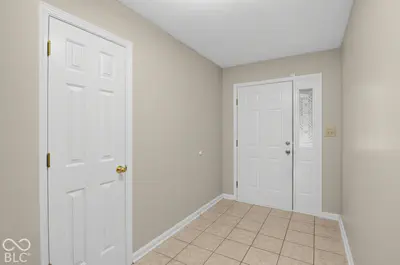 6464 Matcumbe Way, Plainfield - 13