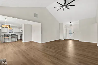 1131 Brunes Boulevard, Brownsburg - 11