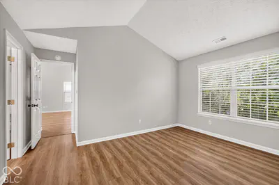 9741 Roxbury Drive, Fishers - 27