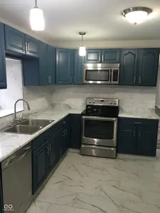 2724 Indianapolis Avenue, Indianapolis - 31