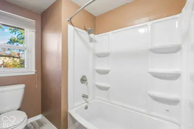 8208 W Lone Beech Drive, Muncie - 26