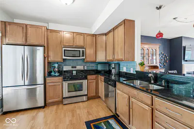 525 Allard Place, Indianapolis - 9