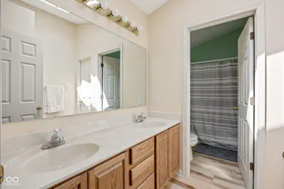 11740 Sand Creek Boulevard, Fishers - 23