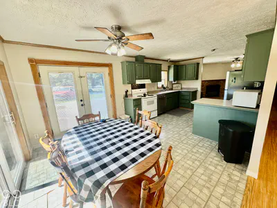 8476 Sycamore Road, Bloomfield - 15