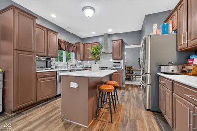 8642 Black Stone Xing, Avon - 16