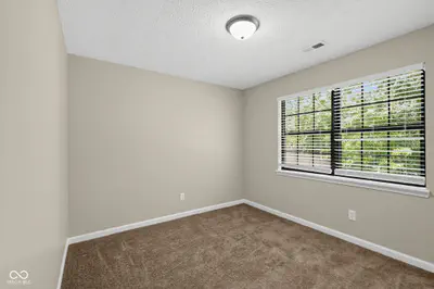 1102 Winding Hart Drive, Indianapolis - 5