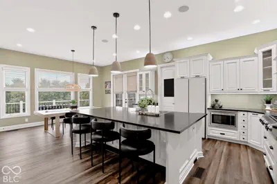 10761 Harbor Bay, Fishers - 11