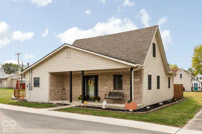 407 Walnut Street, Frankton