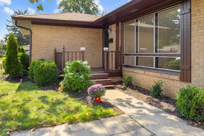 400 N Eaton Avenue, Indianapolis - 4