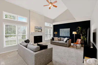 8838 Pin Oak Drive, Zionsville - 3