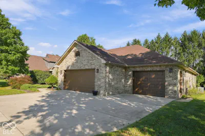 5600 Sun Point Drive, Muncie - 2