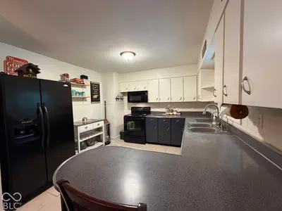 1010 Crescent Drive, New Castle - 5