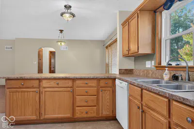 124 Main Street, Ladoga - 13