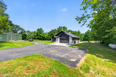6876 W 300 S, Morgantown - 2