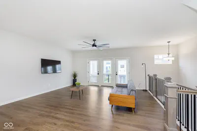 9737 Junction Station, Fishers - 11