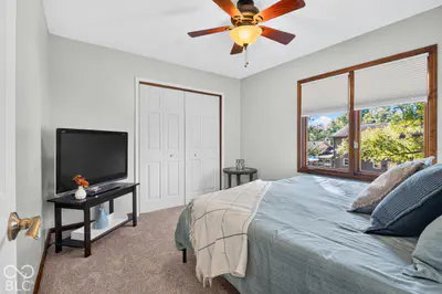 1053 Goldfinch Road, Columbus - 19