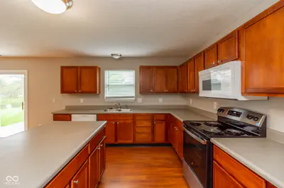 7646 Sand Run Ct. Boulevard, Indianapolis - 10