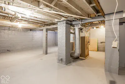 1320 E Bradbury Avenue, Indianapolis - 20