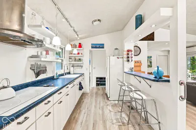 4078 Rembrandt Drive, Martinsville - 7