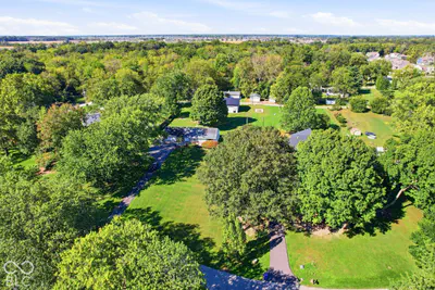 208 West Drive, Fortville - 28