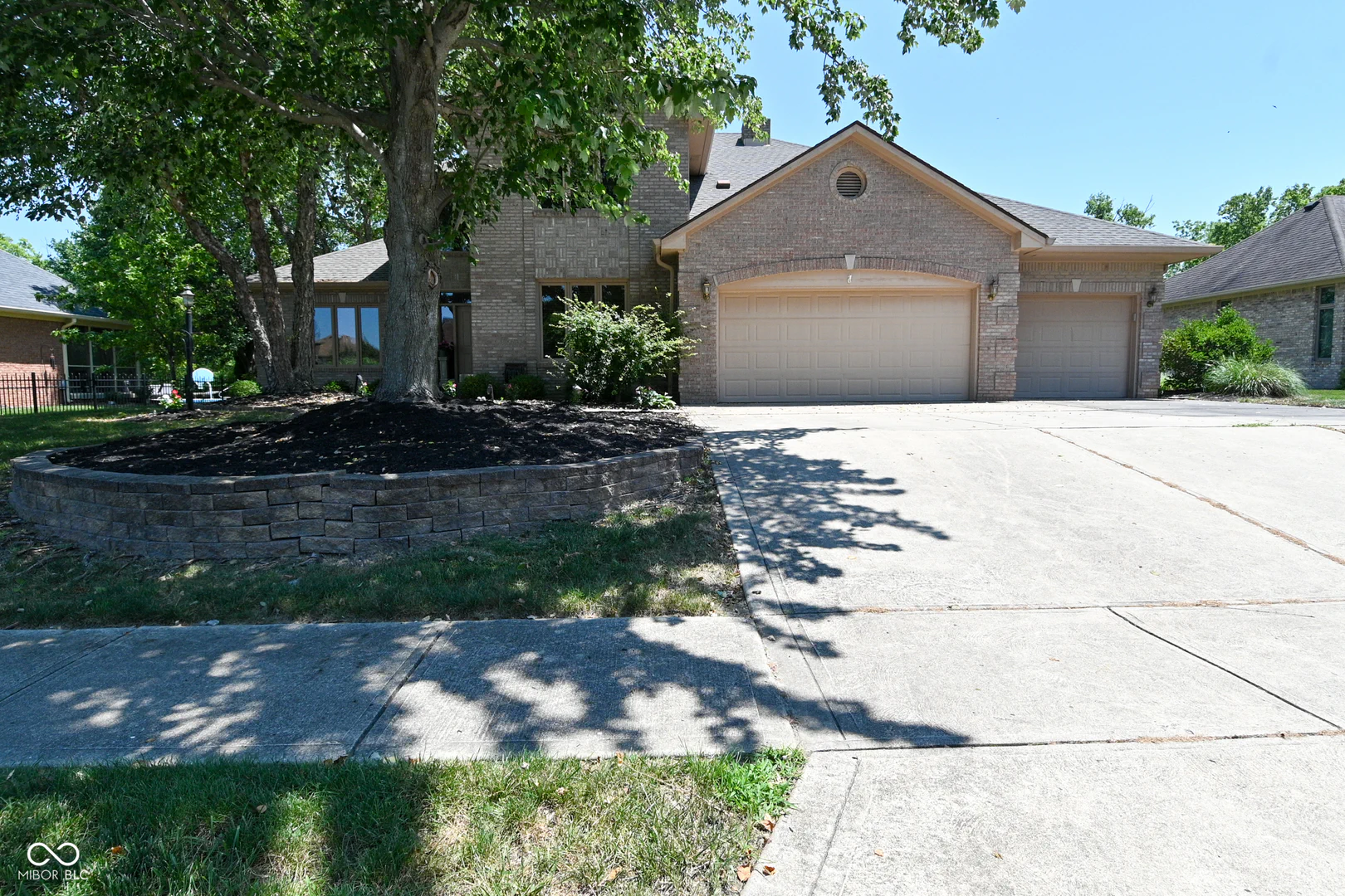 2307 Willow Lakes East Boulevard, Greenwood