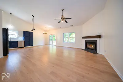 1142 Crestwood Drive, Greenwood - 6