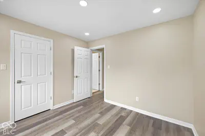 340 N Tacoma Avenue, Indianapolis - 17