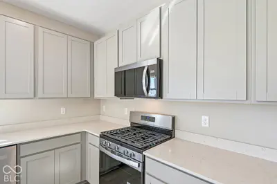 1093 Blackstone Avenue, Franklin - 17