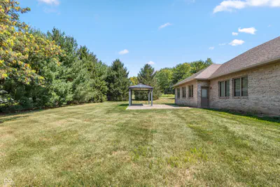 505 Kelly Drive, Brownstown - 33