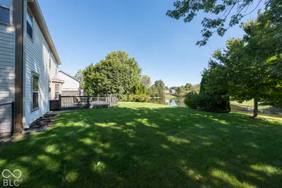 8567 Knoll Crossing, Fishers - 35
