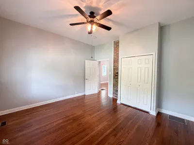 1230 E Pleasant Run Parkway North Drive, Indianapolis - 4